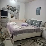 три горішки * Yaremtche