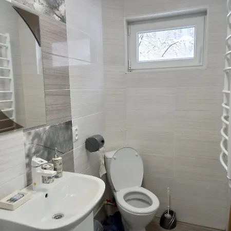 Apartment три горішки *