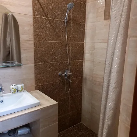 Apartment три горішки *