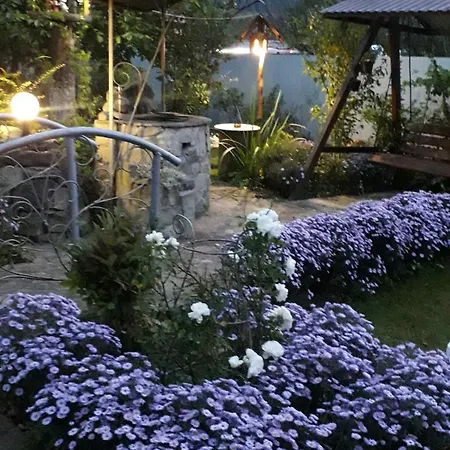 три горішки