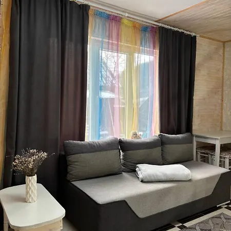 три горішки