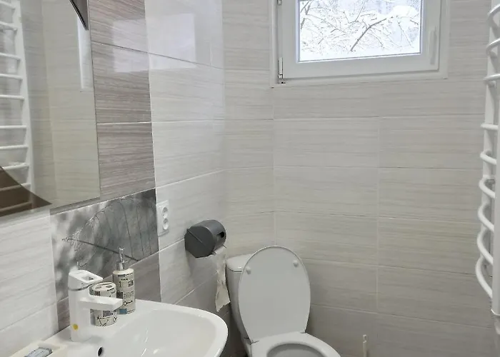 Apartment три горішки *
