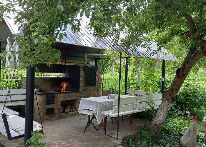 три горішки Yaremche