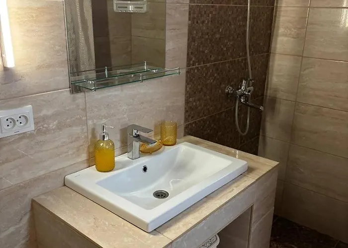 Apartment три горішки *