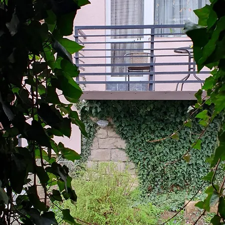 три горішки Apartment Jaremtsche